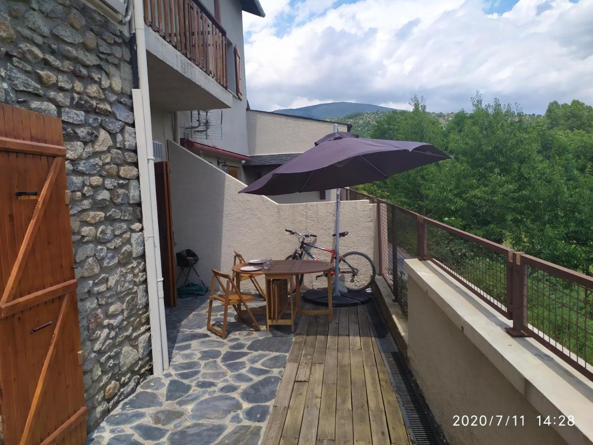 Apartamento Angostrina アングストリンヌ エクステリア 写真