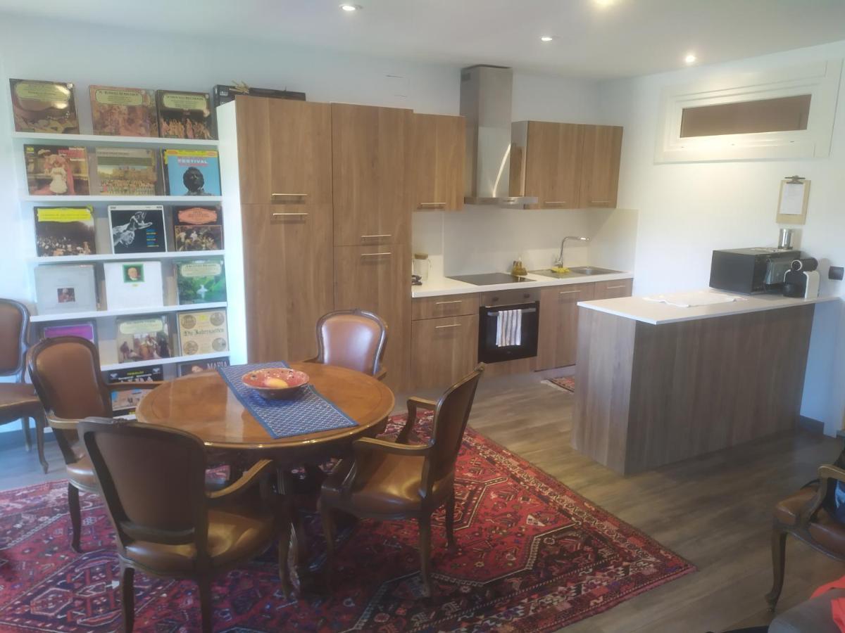 Apartamento Angostrina アングストリンヌ エクステリア 写真