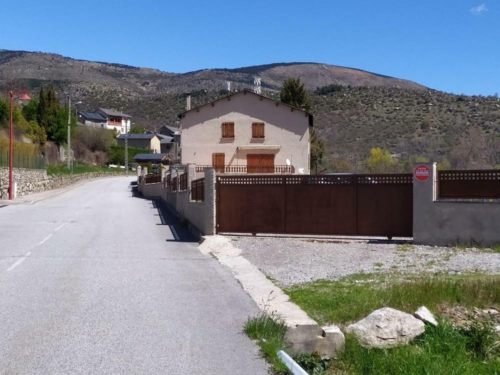 Apartamento Angostrina アングストリンヌ エクステリア 写真